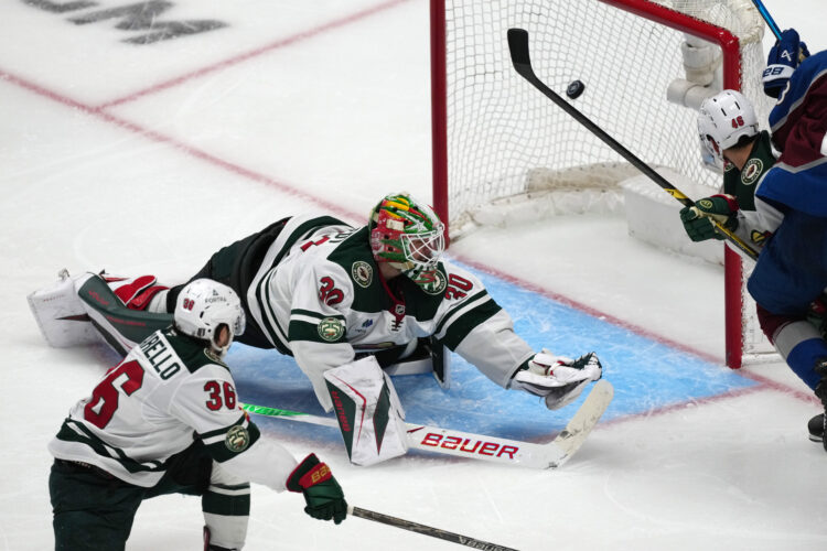 Kulak scores in OT, Avs advance to West final over Wild
